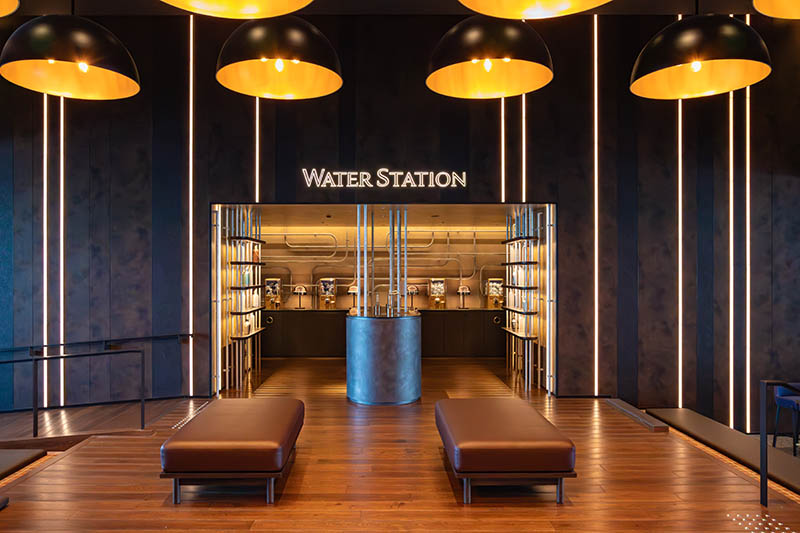 大阪ステーションホテルWater Station